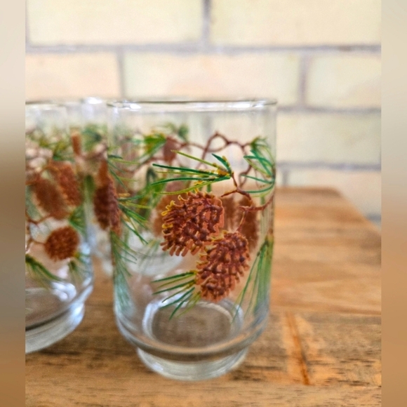 Vintage Pine Cone Tumblers - Picture 2 of 7